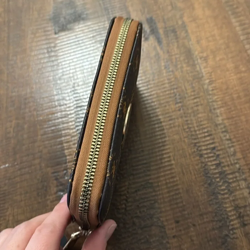Beverly Hills Polo Club Wristlet/Wallet
